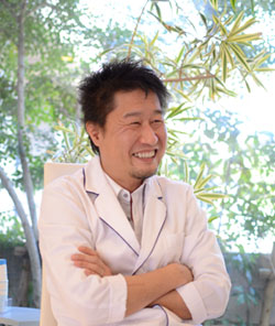 院長三木照久歯科